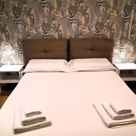 La Maison De Stephanie Gasthof Bari